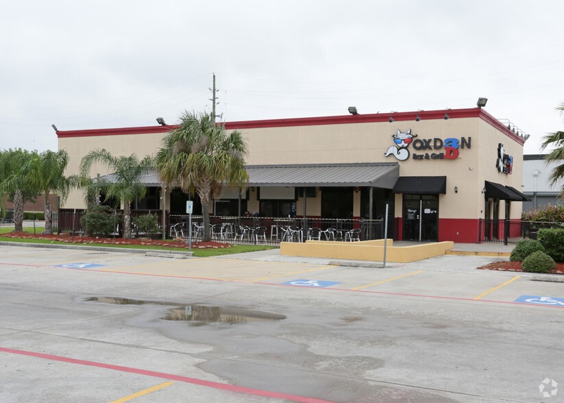 Primary Photo Of 9721 W Broadway St, Pearland Restaurant For Sale