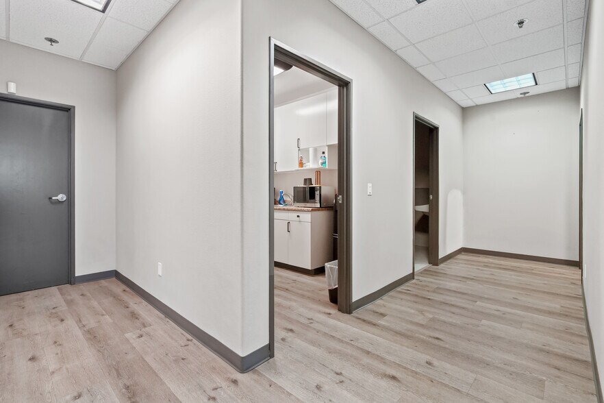 More Photos Of 2411 Fenton St, Chula Vista Research And Development For Sale
