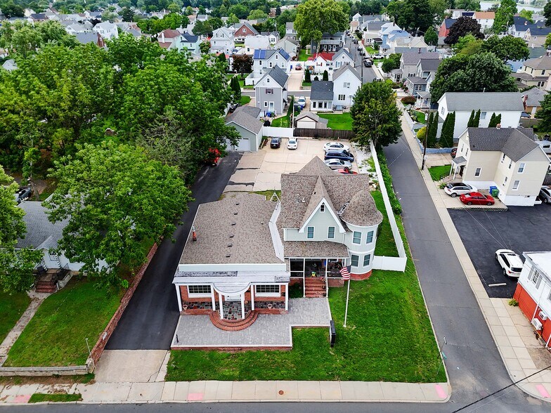 More Photos Of 215 Washington Rd, Sayreville Storefront Retail Residential For Lease