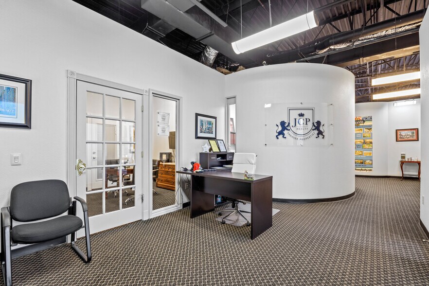 More Photos Of 8701 W Irlo Bronson Memorial Hwy, Kissimmee General Retail For Lease