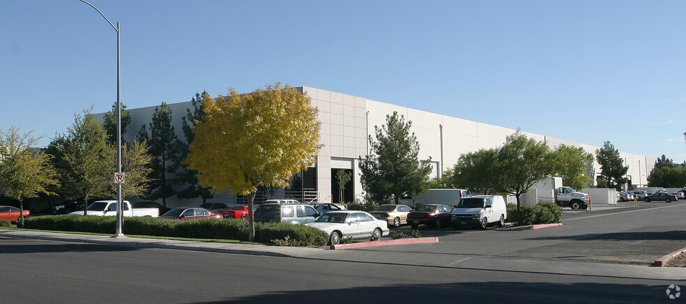 More Photos Of 3211 Sunrise Ave, Las Vegas Warehouse For Lease