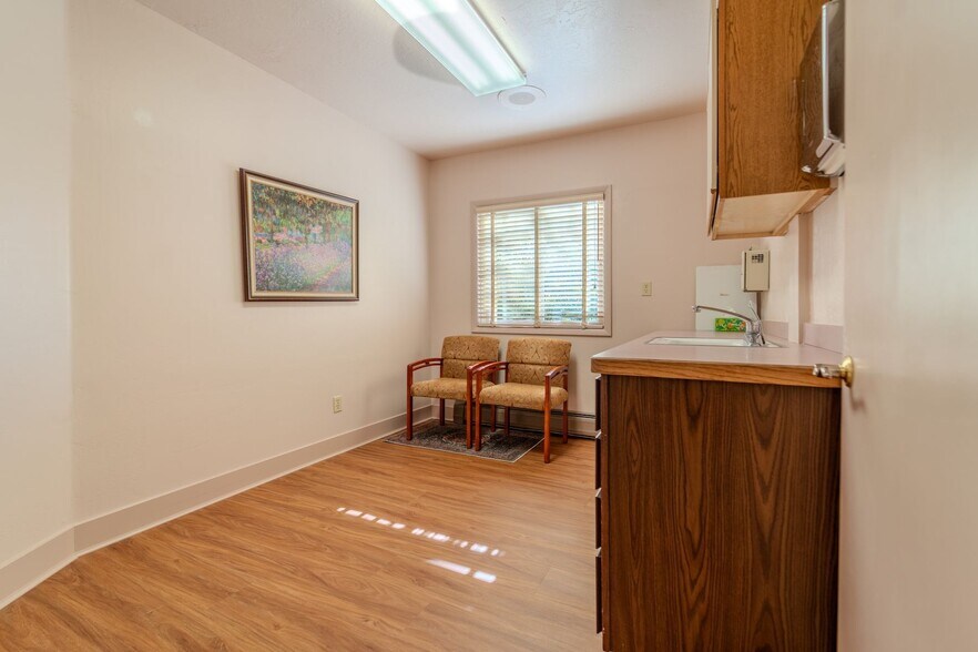 More Photos Of 3649 Main Ave, Durango Medical For Sale