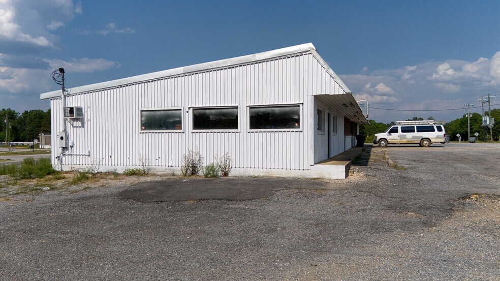 More Photos Of 8123 AL-9, Cedar Bluff Specialty For Sale