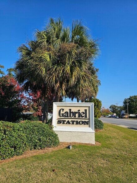 More Photos Of 616 Edgefield Rd, North Augusta Unknown For Lease