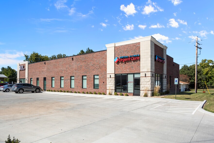 Primary Photo Of 602 Woodlawn Rd, Lincoln Storefront Retail Office For Sale