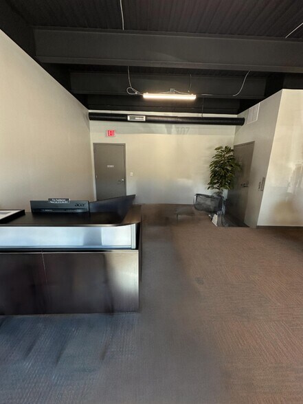 More Photos Of 4603 N Stahl Park, San Antonio Light Distribution For Lease