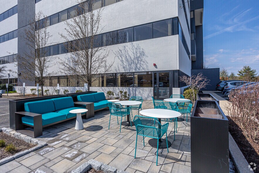 More Photos Of 100 Pennsylvania Ave, Framingham Office For Lease