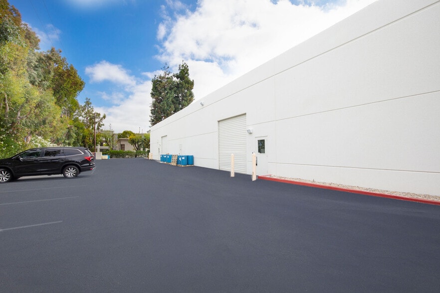 More Photos Of 145-155 N Wolfe Rd, Sunnyvale Flex For Sale