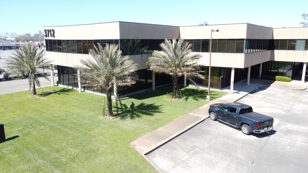 Primary Photo Of 3712 MacArthur Blvd, New Orleans Medical For Lease
