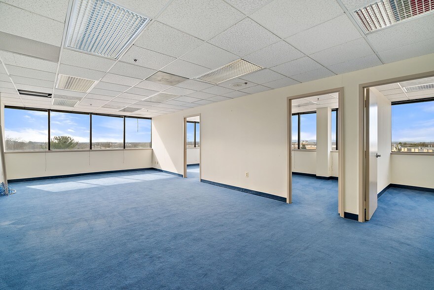 More Photos Of 4221 Walney Rd, Chantilly Office For Lease