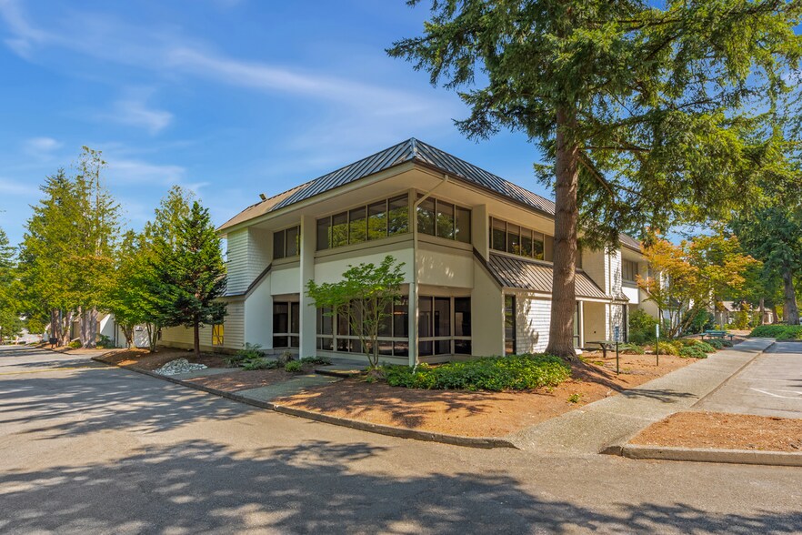 More Photos Of 4002-4014 148th Ave NE, Redmond Unknown For Lease