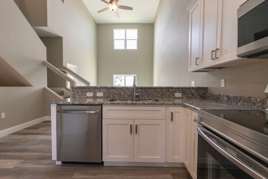 More Photos Of 1900 Oasis Blvd, Sebring Land For Sale