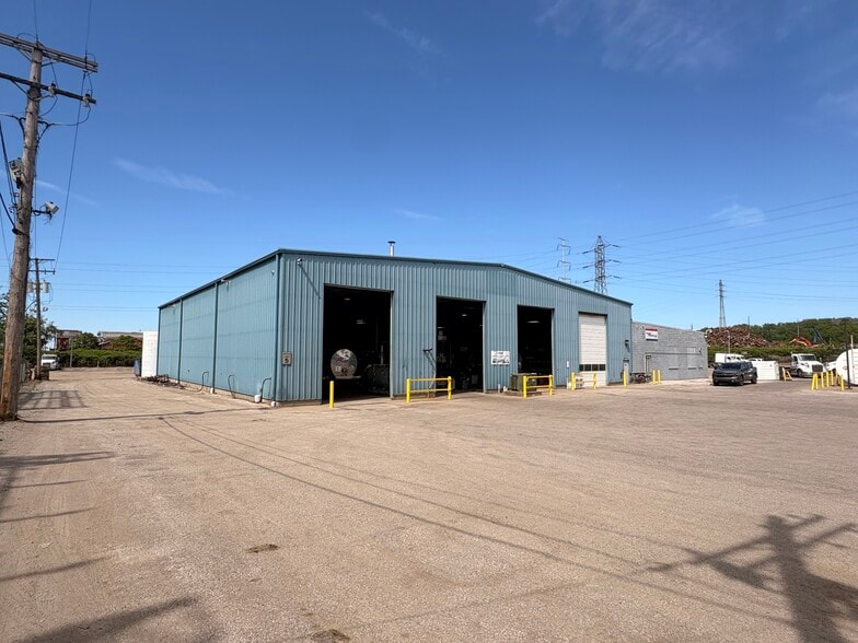 More Photos Of 8101 Union Ave, Cleveland Warehouse For Sale