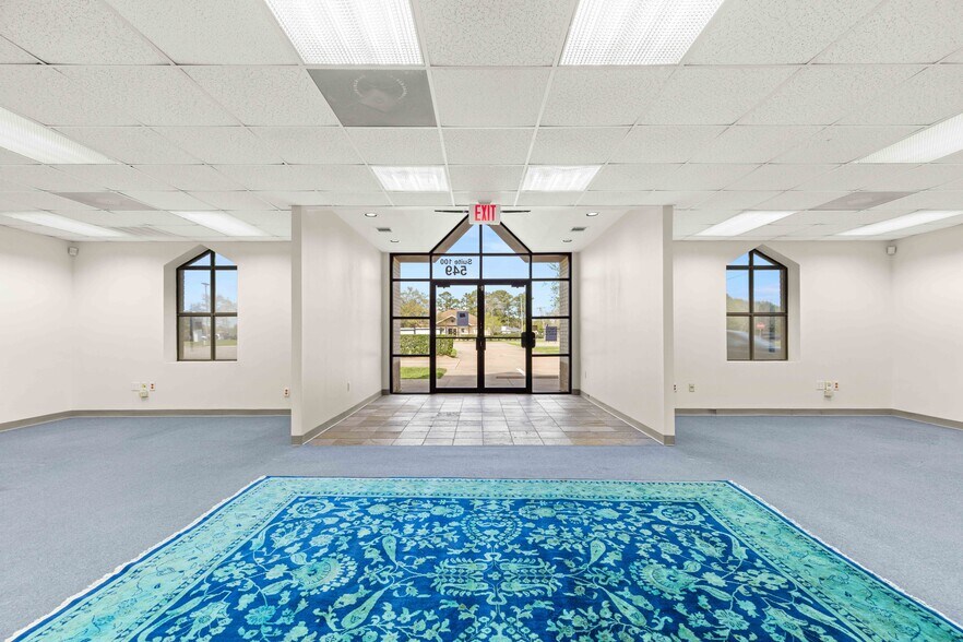 More Photos Of 549 N Egret Bay Blvd, League City Medical For Lease