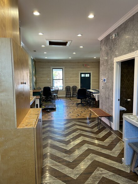 More Photos Of 3113 Norfolk St, Richmond Loft Creative Space For Lease