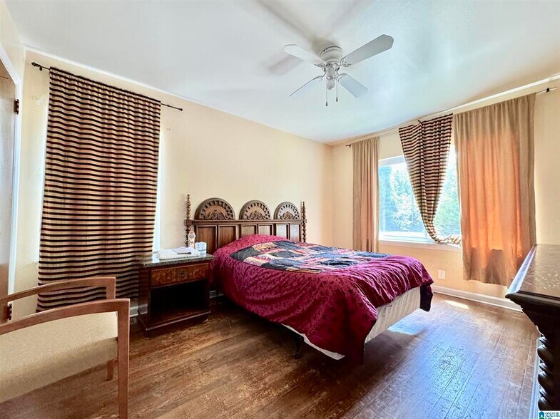 More Photos Of 115 Cotton Ave SW, Birmingham Apartments For Sale