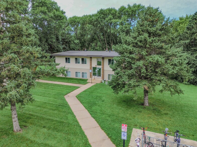 More Photos Of 151 Sunnyslope Rd, Morris Apartments For Sale
