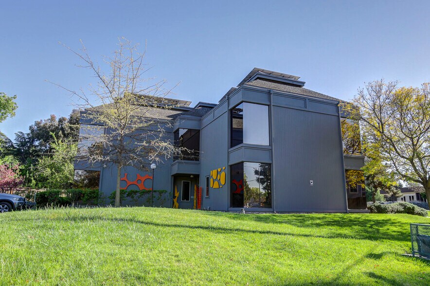 More Photos Of 1494 Hamilton Way, San Jose Office For Lease