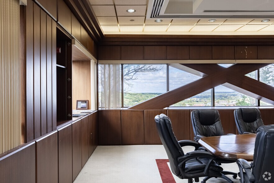 More Photos Of 480 Vantage Pt, Miamisburg Medical For Sale