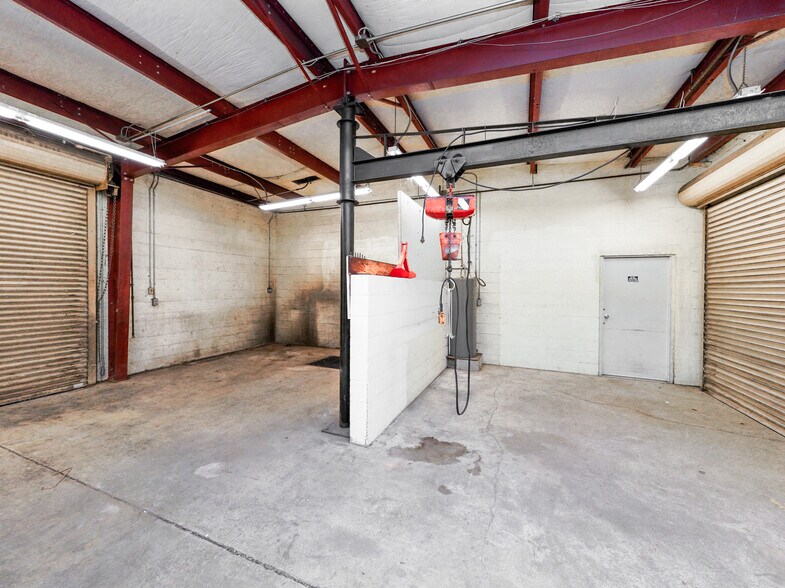 More Photos Of 532 NW 3rd St, Corvallis Freestanding For Lease