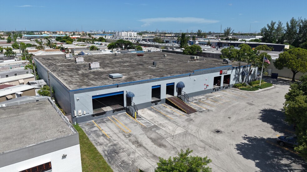 More Photos Of 8007-8115 NW 74th Ave, Miami Warehouse For Lease