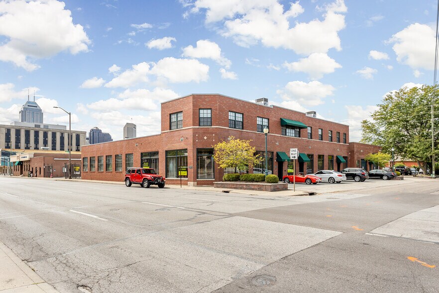 More Photos Of 838 N Delaware St, Indianapolis Unknown For Lease