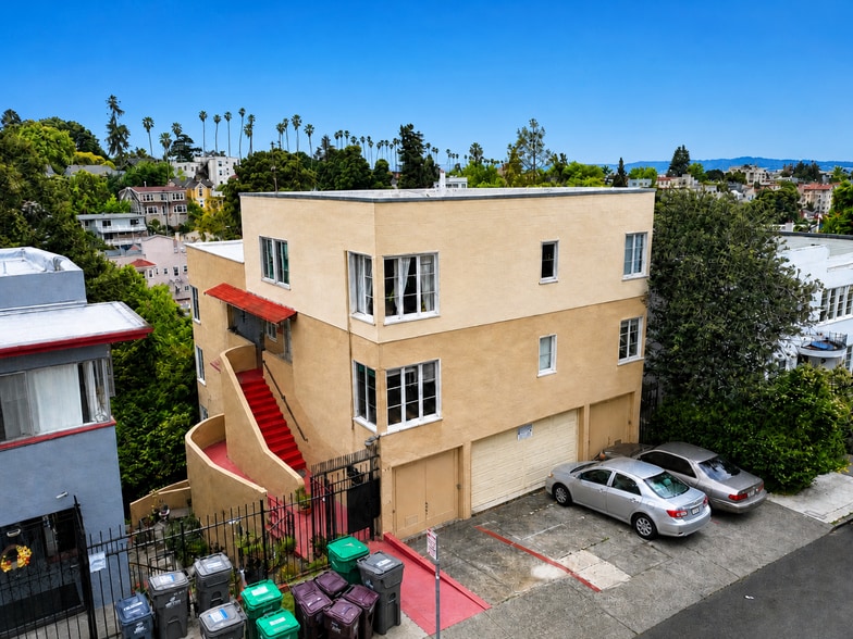 Primary Photo Of 33 Home Pl E, Oakland Apartments For Sale