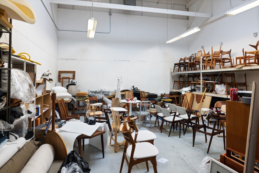 More Photos Of 4512-4514 Hollis St, Emeryville Warehouse For Lease