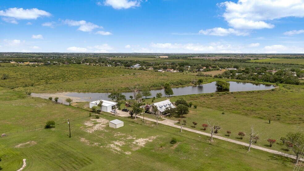 More Photos Of 210 Tolle Rd, Cibolo Land For Sale