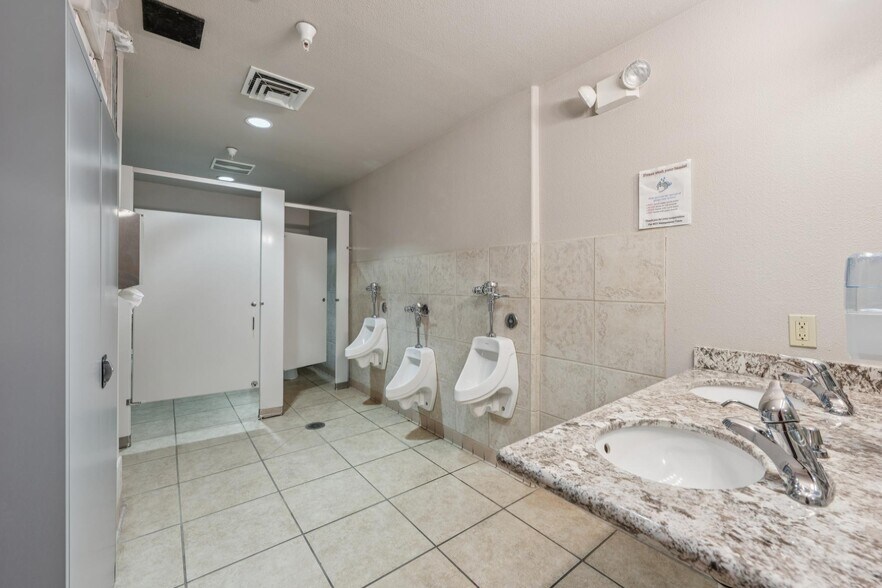 More Photos Of 636 Ward St, Martinez Theater Concert Hall For Sale