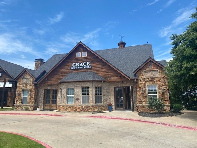 Primary Photo Of 144 Old Town Blvd N, Argyle Office For Lease