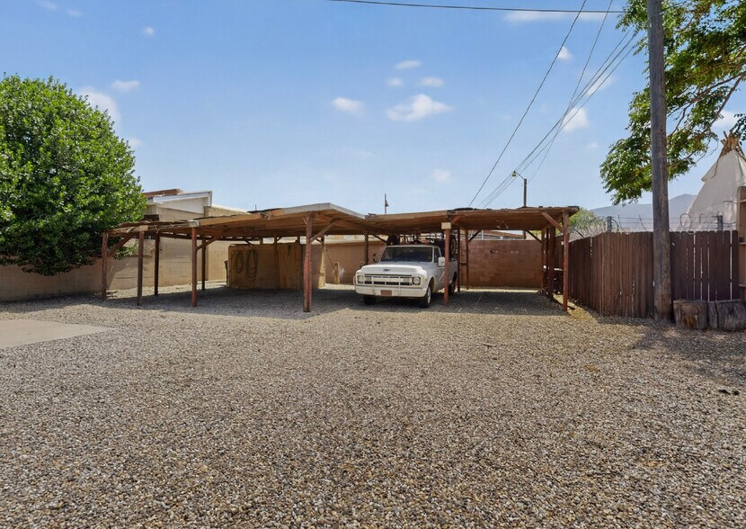 More Photos Of 955 S Camino Del Pueblo, Bernalillo Bar For Sale