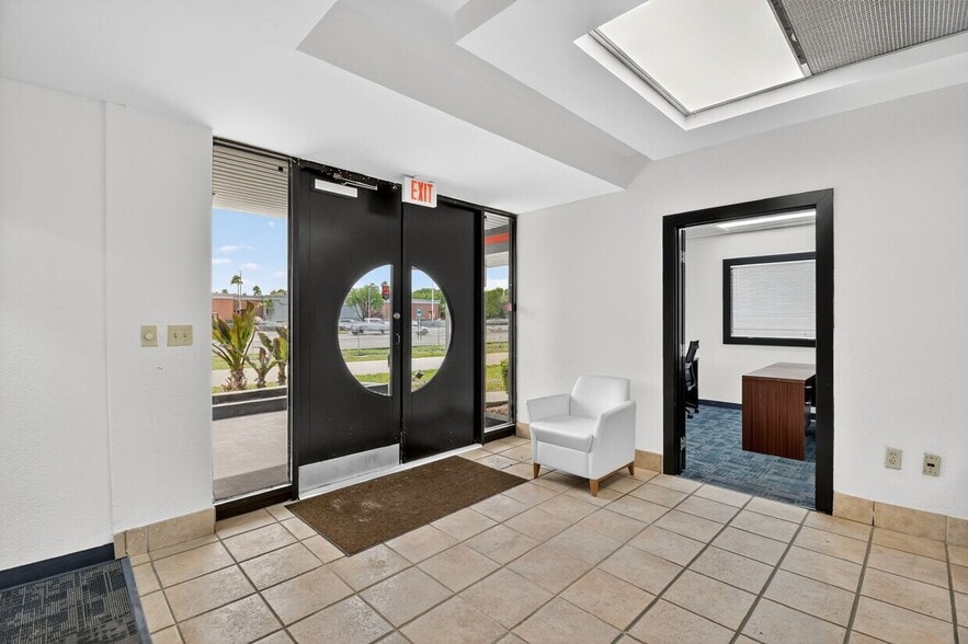 More Photos Of 3000 N 28th Ter, Hollywood Medical For Lease