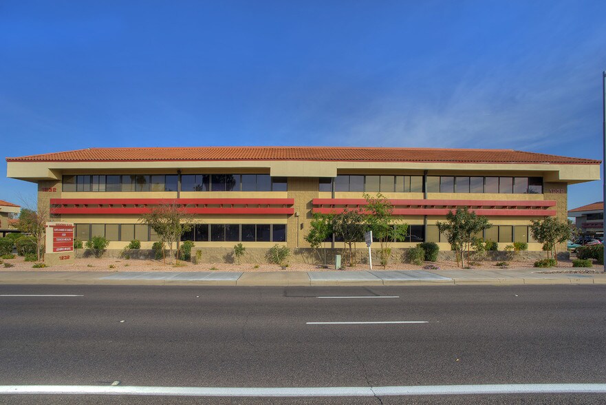 More Photos Of 1232 E Broadway Rd, Tempe Unknown For Lease
