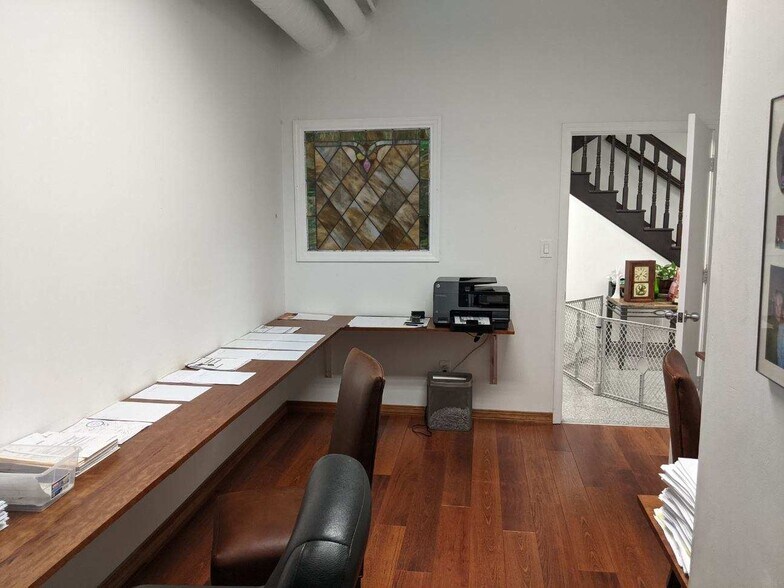 More Photos Of 6353 Ferguson St, Indianapolis Office For Lease