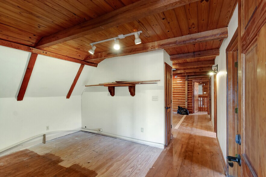 More Photos Of 100 Quest Ct, Keller Office For Sale