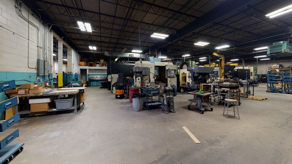 More Photos Of 1085 Industrial Blvd, Southampton Manufacturing For Sale