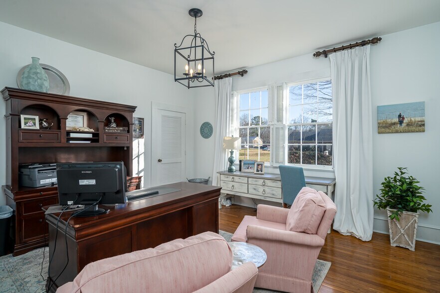 More Photos Of 360 E Main St, Canton Office Residential For Lease