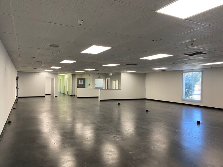 More Photos Of 1931 G St, Fresno Warehouse For Sale