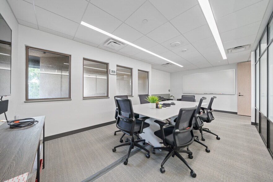 More Photos Of 7620 Guadalupe St, Austin Office For Lease