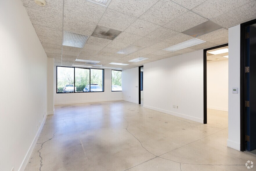 More Photos Of 30851 Agoura Rd, Agoura Hills Loft Creative Space For Lease