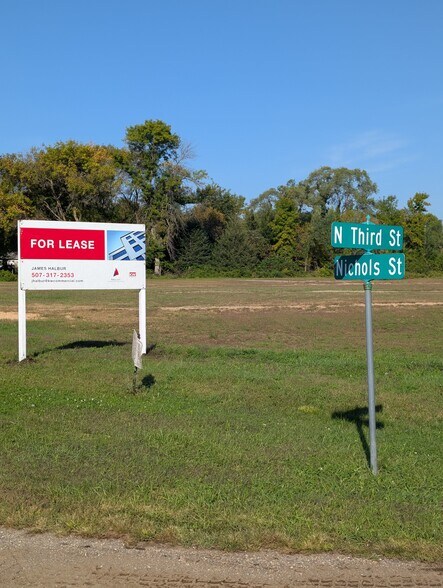 More Photos Of 1716 N 3rd St, Saint Peter Land For Sale