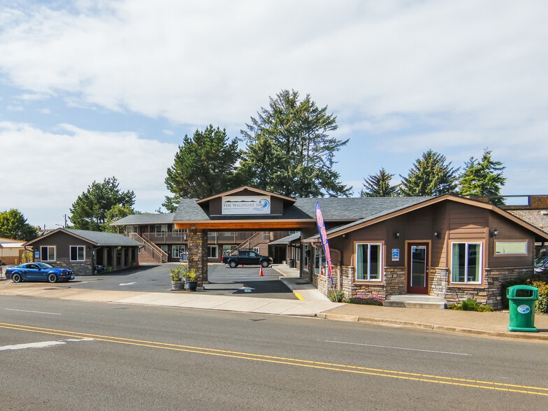 More Photos Of 190 SW Highway 101, Waldport Hotel For Sale