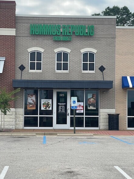 More Photos Of 750 N Germantown Pky, Cordova Unknown For Lease