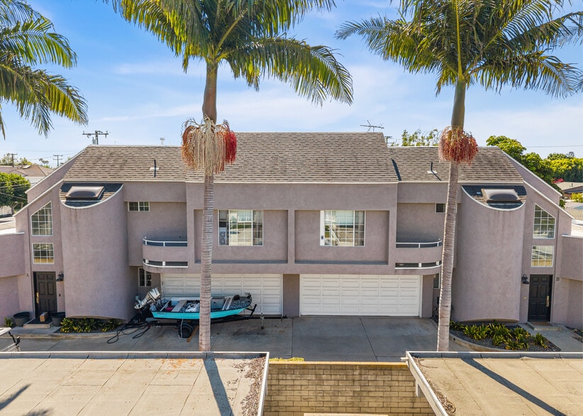 More Photos Of 181 Cecil Pl, Costa Mesa Multifamily For Sale