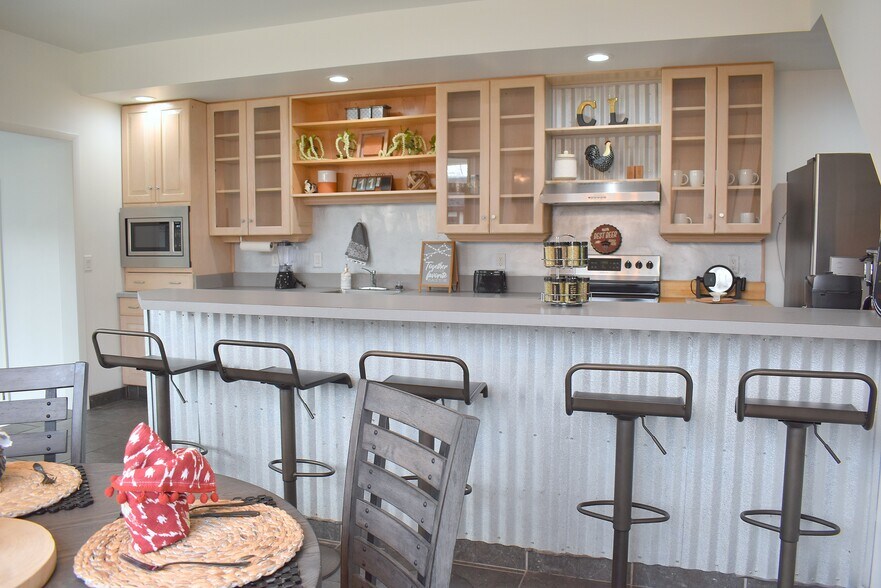 More Photos Of 396 Probasco St, Cincinnati Apartments For Sale