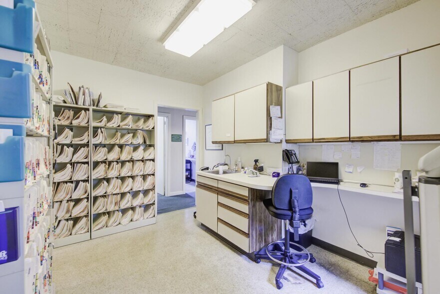 More Photos Of 39 E Chestnut Hill Ave, Philadelphia Medical For Sale