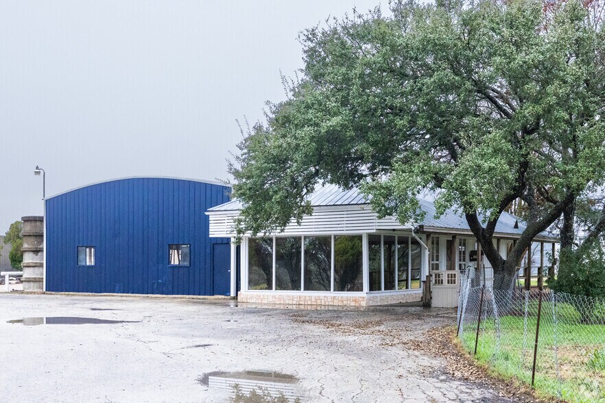 Primary Photo Of 29768 Bulverde Ln, Bulverde Storefront Retail Office For Lease