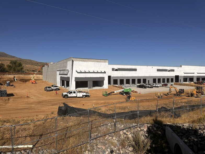 More Photos Of 9835 N Virginia St, Reno Distribution For Lease