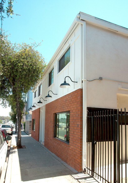 More Photos Of 4104-4108 E 7th St, Long Beach Multifamily For Sale